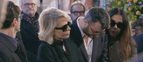 Funerali Costanzo, il saluto della figlia Camilla: 'Continuerai a vivere in tutti noi'.