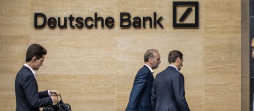 Deutsche Bank assume sportellisti.