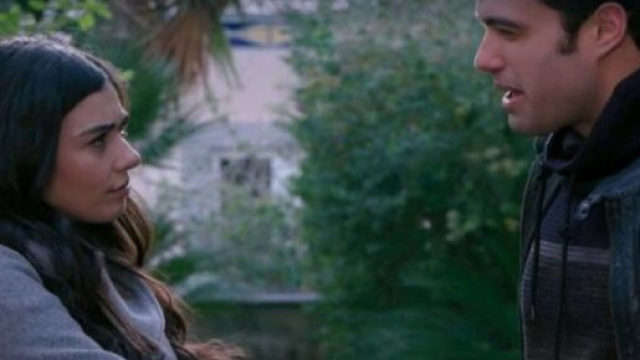 Anticipazioni Un posto al sole nuove puntate 2023: Rossella e Riccardo in crisi, Clara e Damiano in pericolo