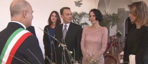 Un Posto al sole: Marina e Roberto sposi ma rischiano di essere ancora in pericolo.