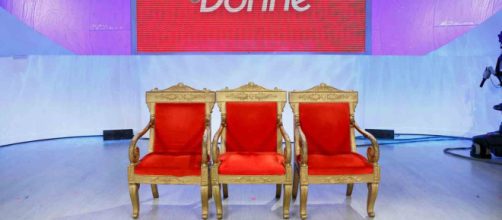 Uomini e donne, retroscena Pugnaloni: 'Potrebbe arrivare un tronista maschio sconosciuto'.