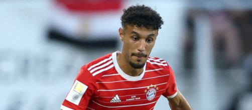 Mercato Inter: l'erede di Dumfries potrebbe essere Mazraoui del Bayern Monaco.