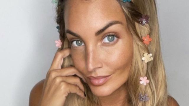 Julien Bert serait accusé de violences par Hilona Gos puis Aurélie Dotremont. (Screenshot Instagram @aureliedotremont)