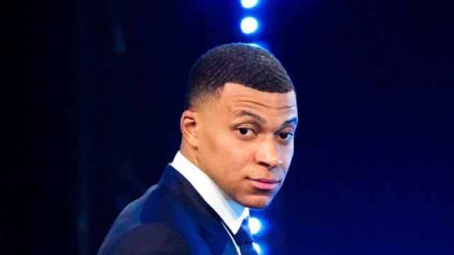 Mbappé figure dans l'équipe type de la FIFA 2022. Source : screenshot Twitter @ActuFoot_