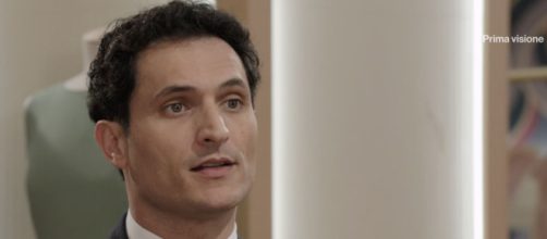 Il Paradiso, puntata 13/3: Diletta fa una sorpresa a Conti nel suo ufficio.