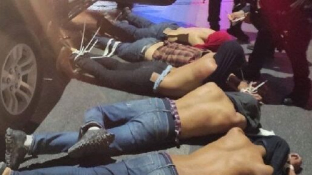 Gli uomini che sarebbero stati fatti ritrovare dal cartello alla polizia messicana.