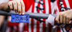 Photogallery - Les supporters de l'Athletic font le spectacle : des milliers de faux billets lancés des tribunes