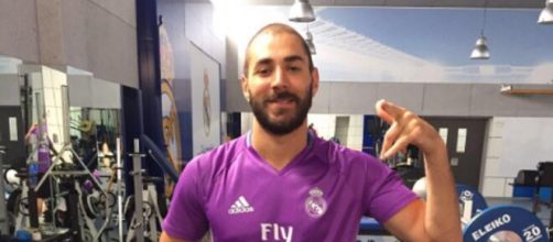 Karim Benzema, le capitaine du Real Madrid jouera contre Liverpool en LDC (Screenshoot Twitter @Benzema)