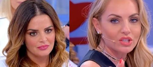 Uomini e Donne, Roberta punzecchiata da Veronica Ursida su Ig: 'Quanto rosica'.