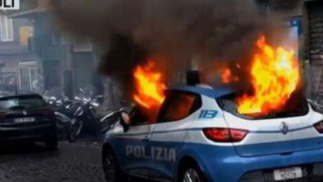 Incidents avant Naples - Francfort (capture Twitter @90ordnasselA)