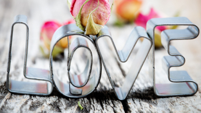 L'oroscopo e classifica del weekend 18-19 marzo, amore: mente 'leggera' per Acquario.