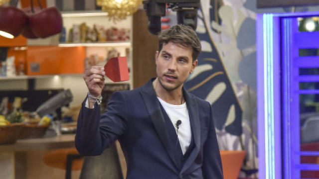 Squalificato Daniele Dal Moro dal Grande Fratello Vip 2023.