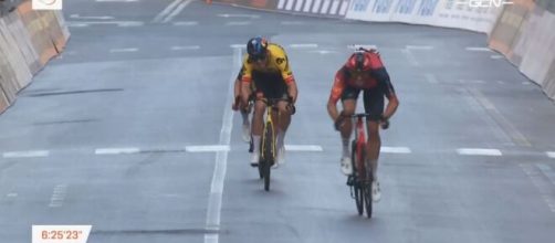 Ciclismo, Filippo Ganna conclude al secondo posto la Milano Sanremo.