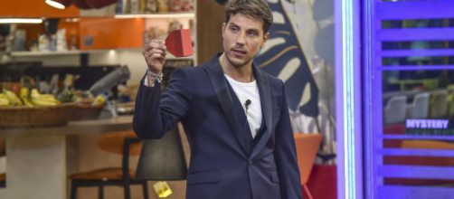 GFVip 7, Daniele pubblica la lettera ricevuta da Oriana dopo la squalifica (Foto).