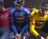 Ciclismo: Ganna, Van der Poel e van Aert in attesa del podio della Milano Sanremo.
