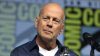 Conmovedor vídeo de Bruce Willis dando las gracias en su cumpleaños y soplando las velas