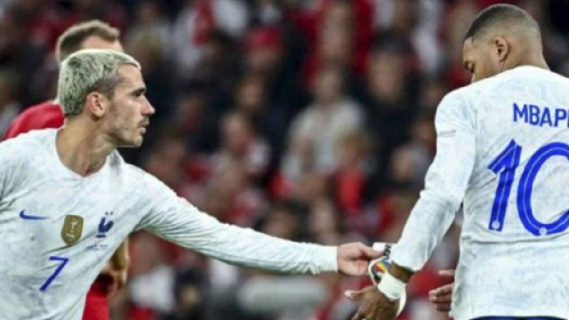 Le brassard de capitaine des Bleus a été attribué à Kylian Mbappé, malgré l'expérience d'Antoine Griezmann (Screenshoot Twitter @lequipe)