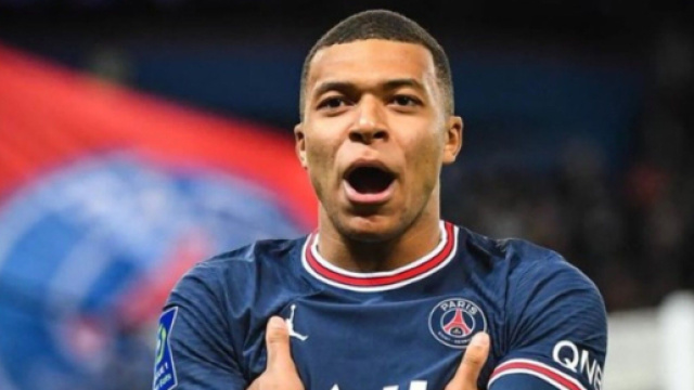 Pour Lahm, Mbappé doit rêver plus grand ailleurs qu'au PSG. (screenshot twitter @MegaPSG_))