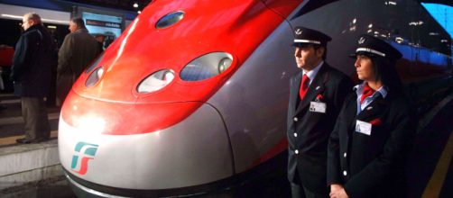 Trenitalia cerca capitreno e customers advisors.