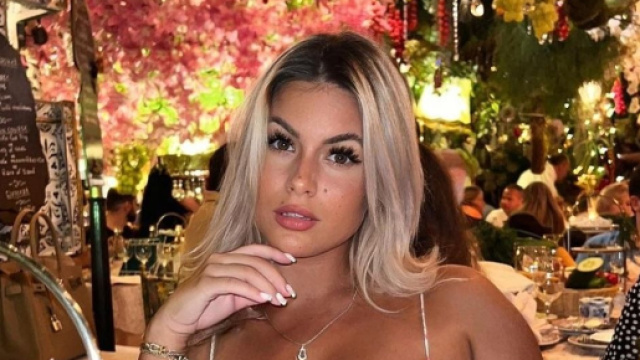 Carla aurait récemment été piégée par une chauffeuse Uber mal intentionnée. Source : screenshot Instagram carlamoreau