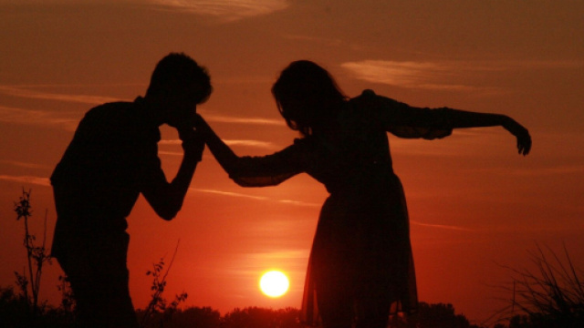 L'oroscopo del 28 marzo, Toro stressato e Ariete molto agitato.