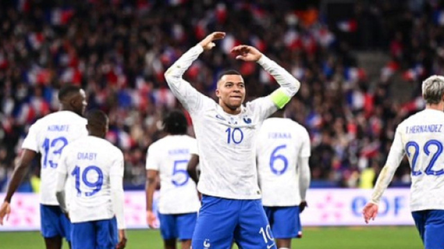 Kylian Mbappé, le nouveau capitaine des Bleus (capture Twitter @ActuFoot_)