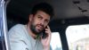 Gerard Piqué tiene un despiste con su hijo pequeño en una tienda de Barcelona (Vídeo)