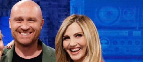 Amici 2023, Lorella Cuccarini e Zerbi stroncati come prof: 'Non possono insegnare canto'.