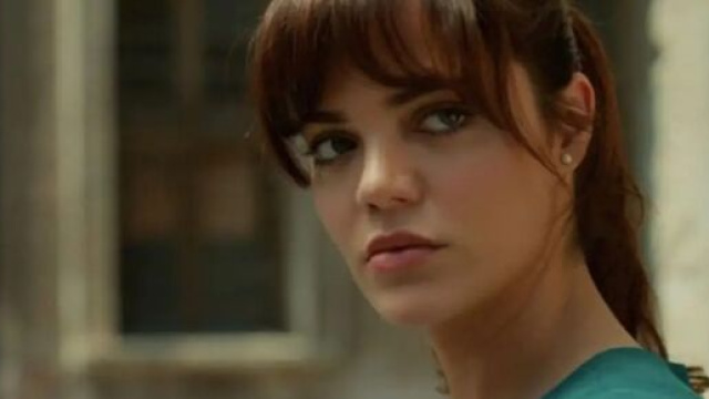 Terra amara, Zuleyha prova a darsi fuoco.