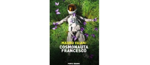 La copertina del libro 'Cosmonauta Francesco'