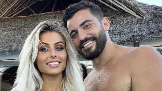 Les Apprentis Aventuriers 6 : Romane et Anthony Matéo annoncent leur rupture définitive. (Screenshots Instagram)