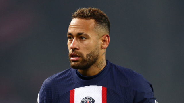 PSG : Neymar va être opéré de la cheville (screenshoot/twitter @FabrizioRomano)