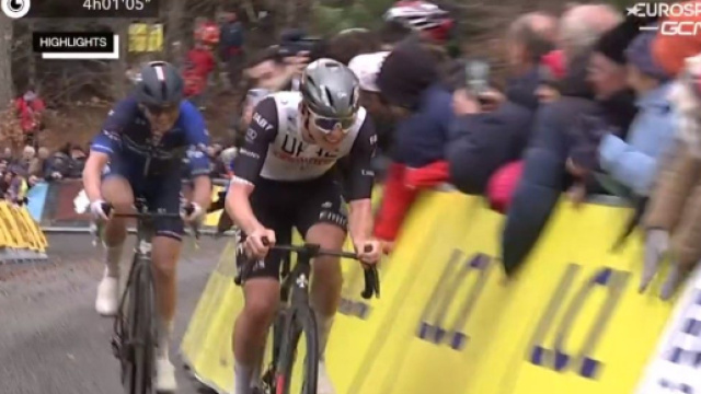 Ciclismo, Tadej Pogačar vince la quarta tappa della Parigi-Nizza.