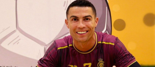 Cristiano Ronaldo a été accueilli avec une attention toute particulière par son club. (screenshot twitter @AlNassrFC_EN)