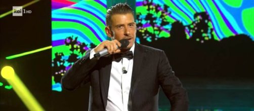 Ci vuole un fiore, torna in tv Francesco Gabbani.