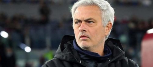 Mourinho: 'Ma siete sicuri che la Juve non abbia 59 punti? Siamo in Italia'.