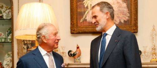 El rey Felipe VI mantuvo una audiencia privada con Carlos III en noviembre del año pasado (Twitter/@CasaReal)