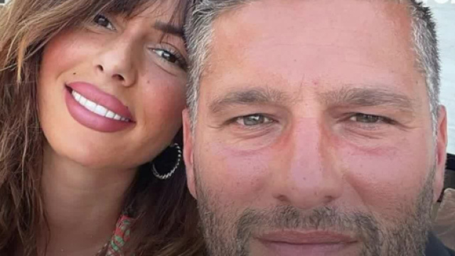 Sarah Lopez est très heureuse en couple. Source : Instagram @sarahlopez_off