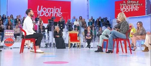 Uomini e donne, cambio programmazione.