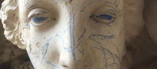 Blue crayon scrawled on the Sabrina statue by 18th century sculptor John Baco (Image source: British National Trust)