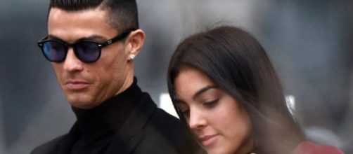 Cristiano Ronaldo et Georgina Rodriguez seraient en crise (Screenshoot Twitter @mskitnews)