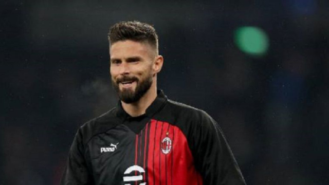 Olivier Giroud sous les couleurs de l'AC Milan (capture Twitter sports.fr)