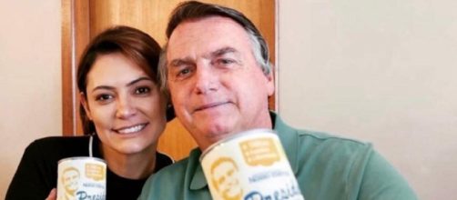 Bolsonaro ganha mimos de novos vizinhos (Reprodução/Instagram/Michelle Bolsonaro)