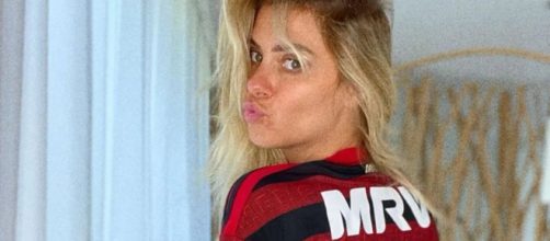Carolina Dieckmann é uma das famosas que torce pelo Flamengo (Reprodução/Instagram)