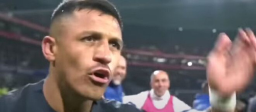 Alexis Sanchez surpris de l'attitude d'Igor Tudor (capture YouTube TOUCHE PAS A MON STADE !)