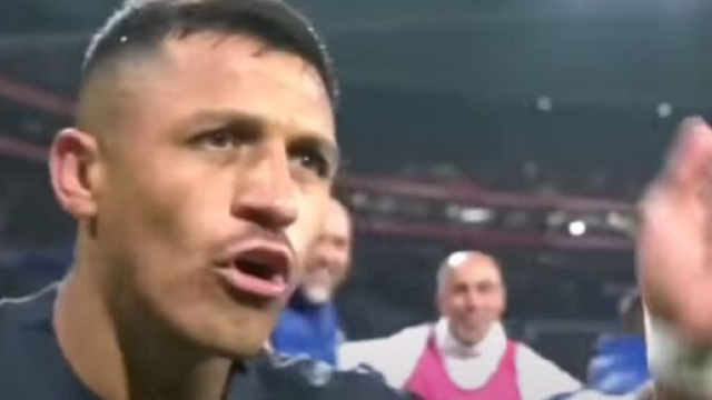 Alexis Sanchez surpris de l'attitude d'Igor Tudor (capture YouTube TOUCHE PAS A MON STADE !)
