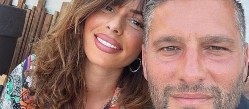 Sarah Lopez veut se marier avec son mari Gérard. Source : screenshot Instagram @sarahlopezoff