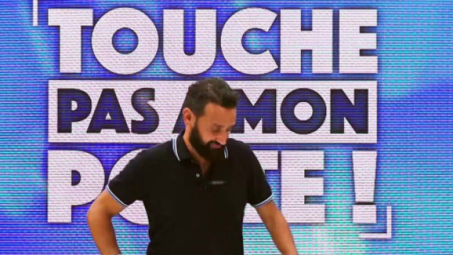 Anissa revient dans Touche Pas à Mon Poste. Source : screenshot twitter @TPMP