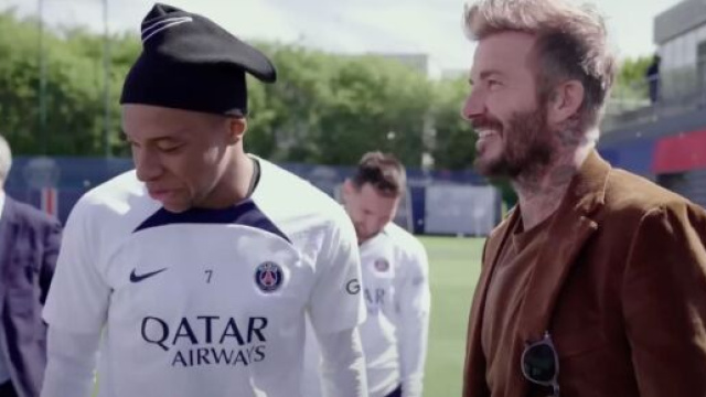Kylian Mbapp&eacute;, Leo Messi et David Beckham au camp des Loges (screenshot Twitter - @youtubePSG)