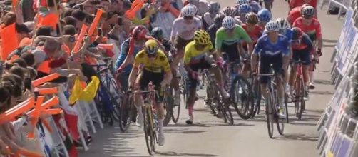 Jonas Vingegaard vince la terza tappa della Volta Paesi Baschi.